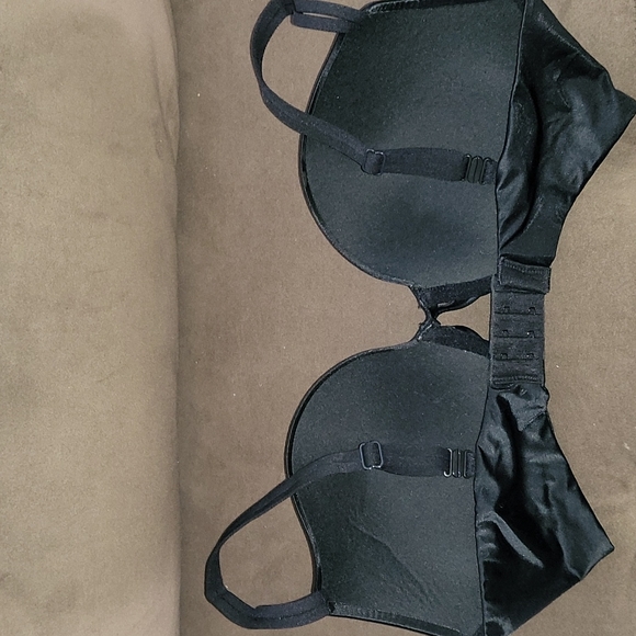 Victoria's Secret Bra 34DDD - Picture 2 of 3